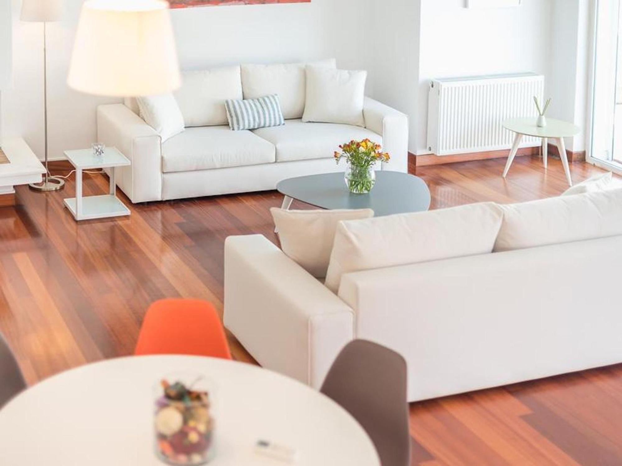 Adelos Group Stay In Elliniko เอเธนส์ ภายนอก รูปภาพ